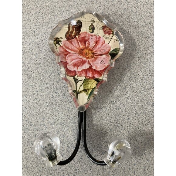 Pier 1 Lucite Acrylic Double Hook Wall Mount Floral Decretive Shabby Chic Beauti - Picture 1 of 6